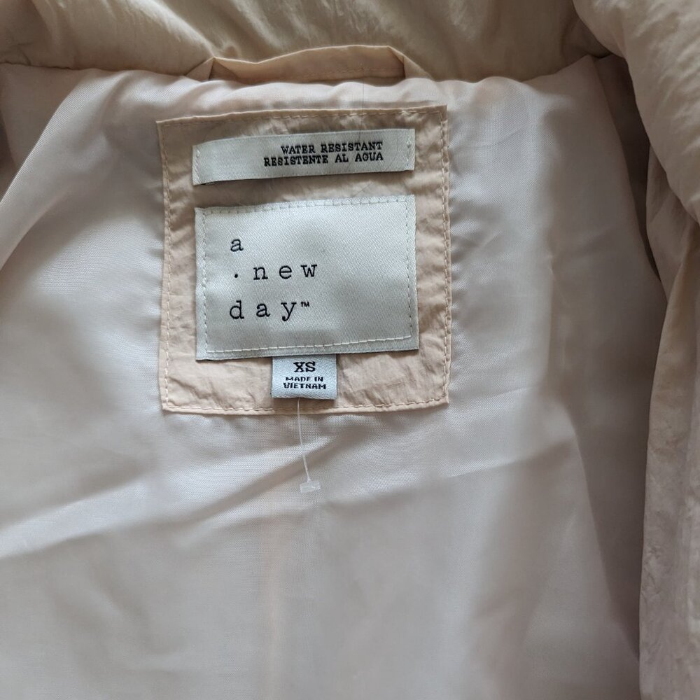 Water resistant jacket - Picture 3 of 3